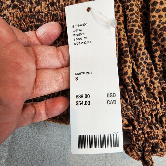 Urban Outfitters Giselle Cheetah Smocked Square Neck Puff Sleeve Ruffle Crop Top - Picture 6 of 13